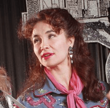 Laura Lynch Net Worth