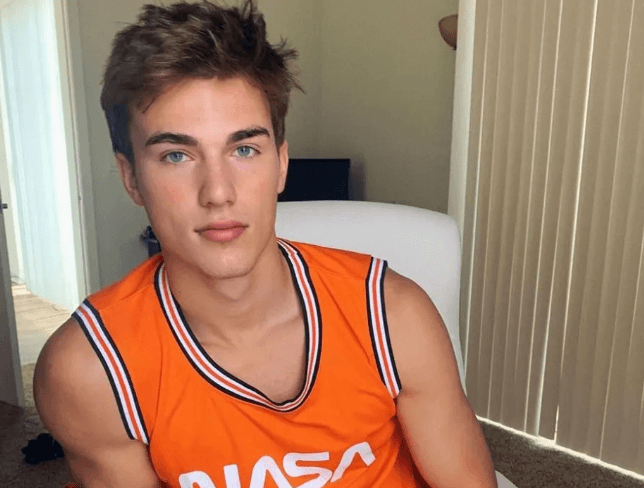 Zach Cox Net Worth